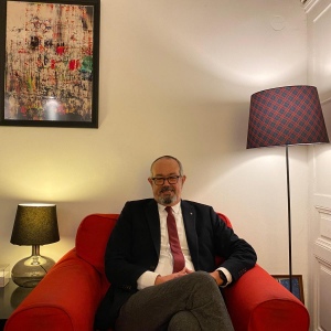 Clinical Psychologist Erdal Kayhan